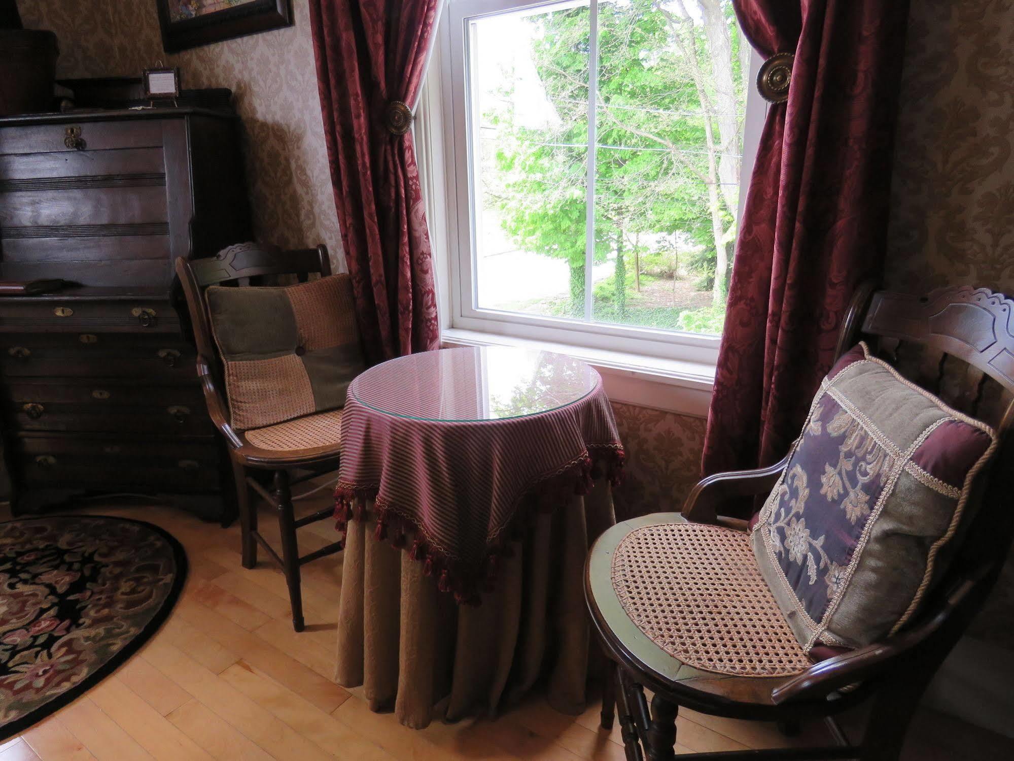The Sleigh Maker Inn Bed And Breakfast Westborough Esterno foto